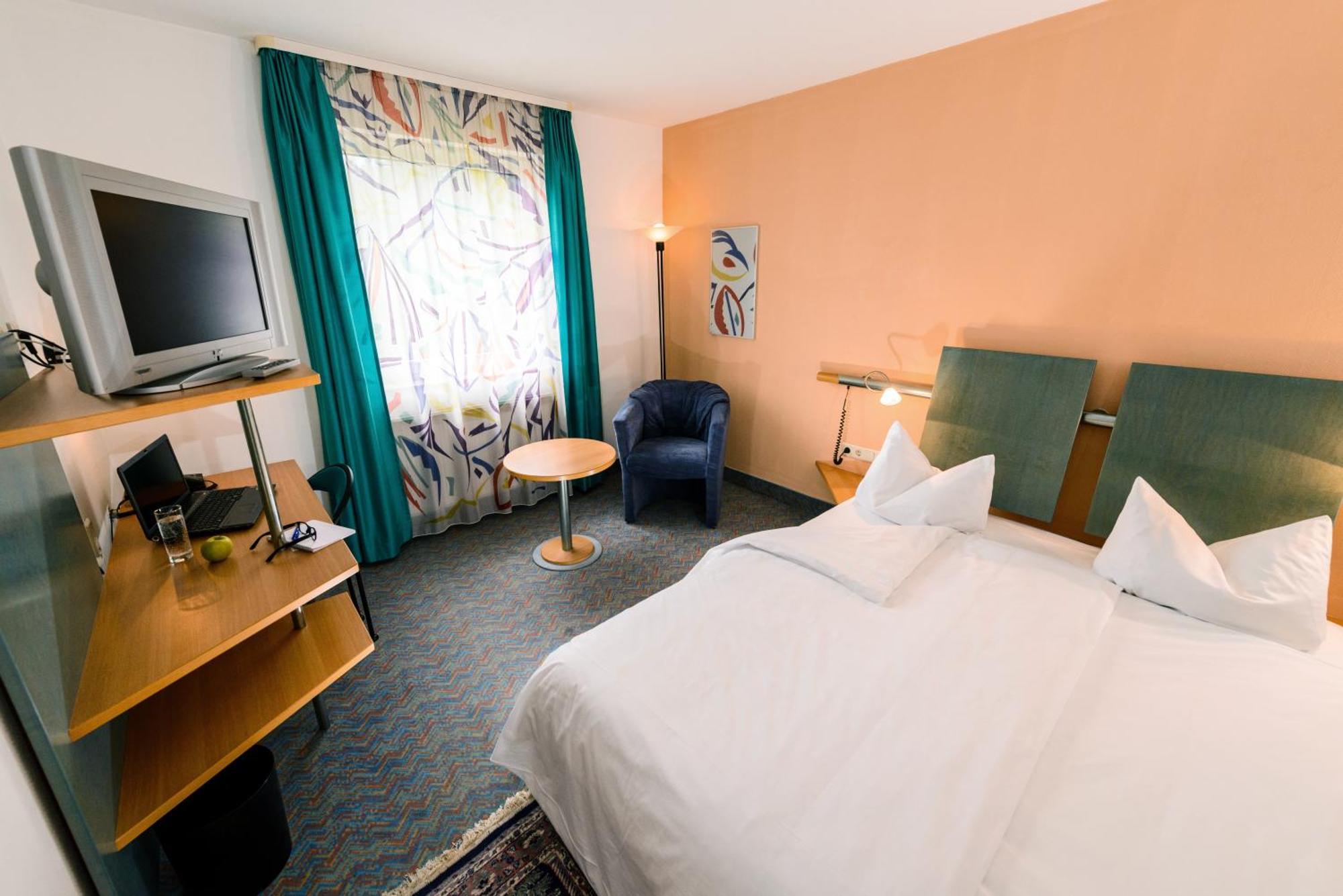 Hotel Residenz Schnelldorf Chambre photo