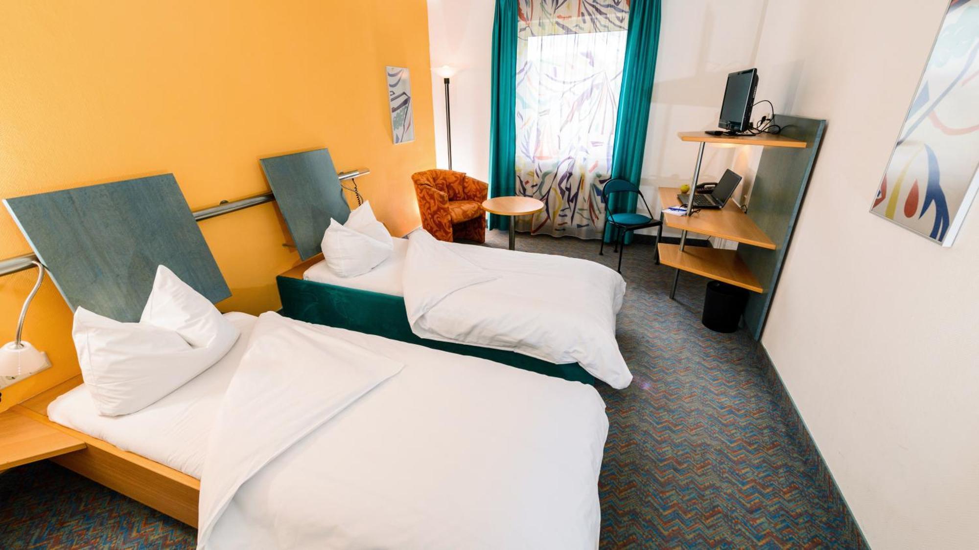 Hotel Residenz Schnelldorf Chambre photo